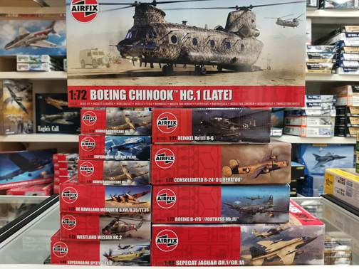 A stack of boxes on a shelf
AI-generated content may be incorrect.